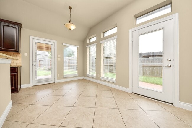 Building Photo - 5315 Troutline Ln