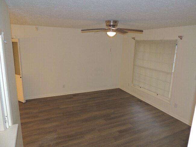 Building Photo - 1113 Strickland Bridge Rd