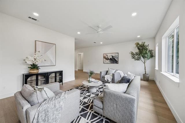 Building Photo - 6244 Richmond Ave