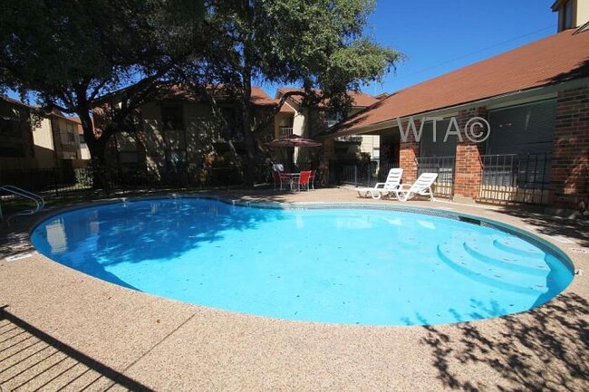 Building Photo - 1 bedroom in SAN MARCOS TX 78666