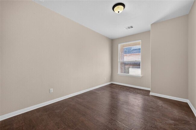 Building Photo - 4002 Remington Rd