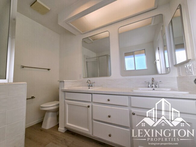 Building Photo - Beautifully Updated, 4BD/3BA, Home in Rocklin – Excellent Location!