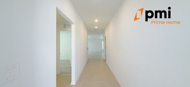 Building Photo - BRAND NEW 4-Bedroom Oasis with 2 Full Baths in Lake Wales – Spacious 1824 Sq Ft Haven!