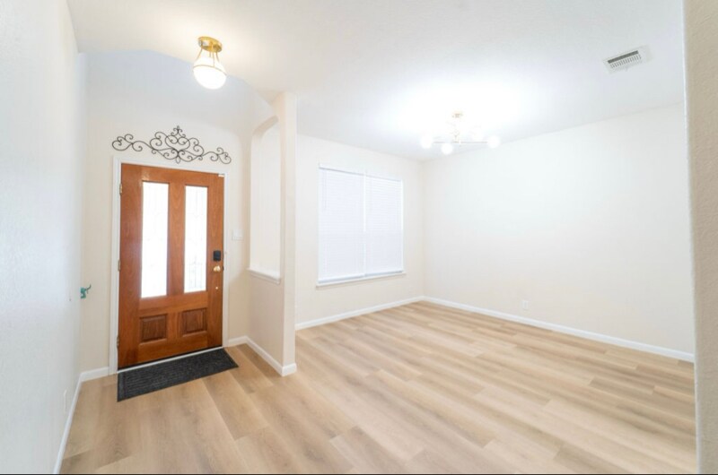 Building Photo - 16911 Lancaster Gap