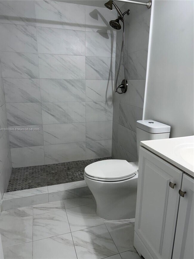 Building Photo - 801 SW 133rd Terrace