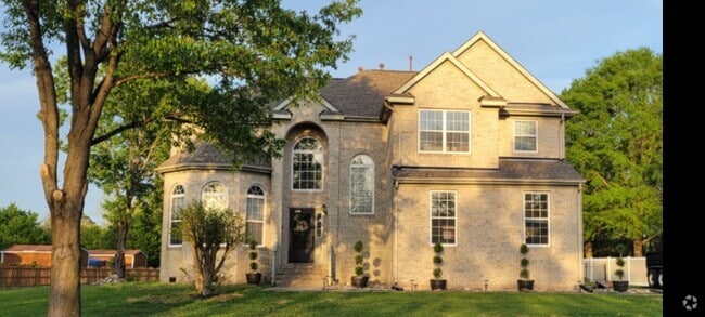 Building Photo - 2257 Averill Dr