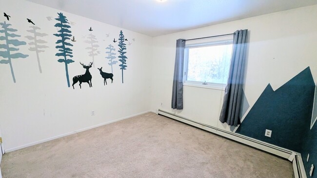 Building Photo - 3580 Wildwood Dr