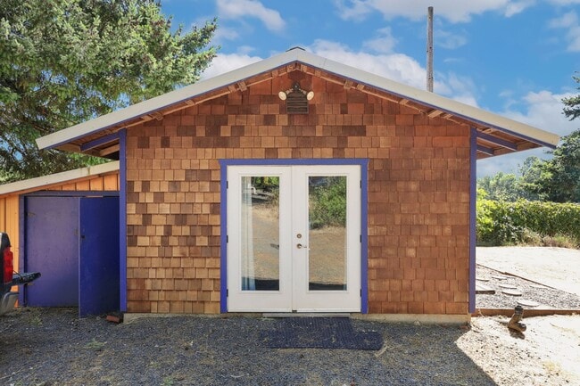 Building Photo - Monroe Four Bedroom on Acreage - Rare Find! $500 Off Move In Costs