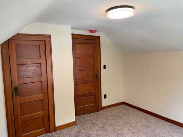 Building Photo - 815 South Ave