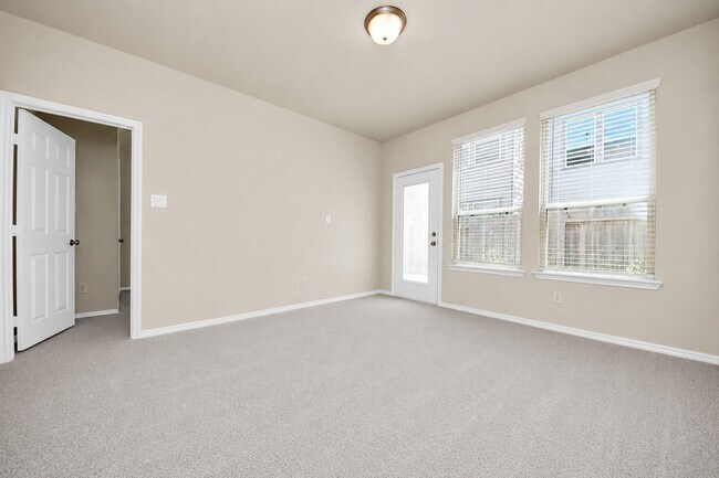 Building Photo - 3111 Dakota Falls Dr