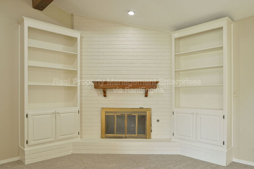Building Photo - 7016 Stonycreek Dr