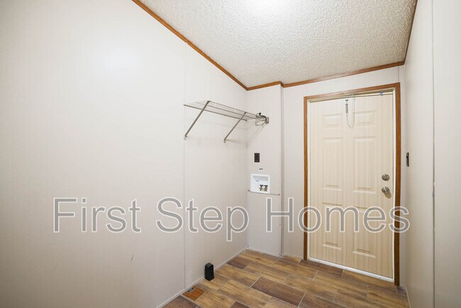 Building Photo - 1210 Orizaba