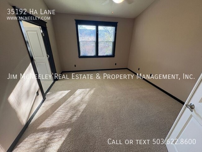 Building Photo - 35192 Ha Ln