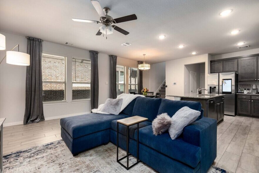 Building Photo - 6704 Farsight Dr