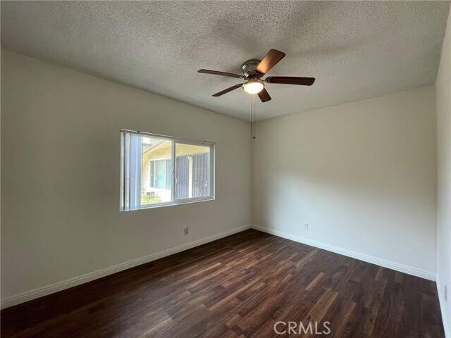 Building Photo - 701 Adlena Dr