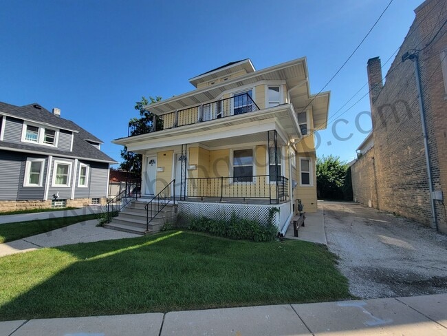 Building Photo - 2629 Roosevelt Rd