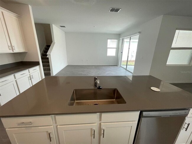 Building Photo - 6241 Blissful St
