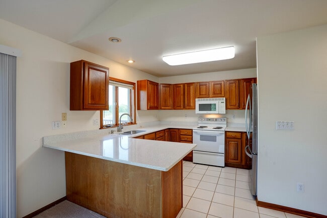 Building Photo - 10 Redtail Ct