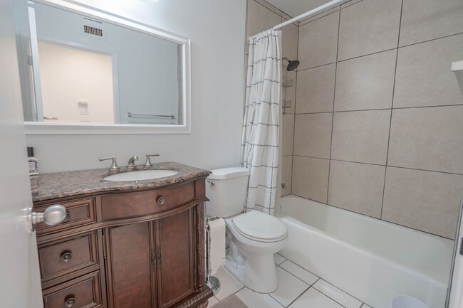 Building Photo - Fully Furnished 3 Bedroom Home for Rent in...