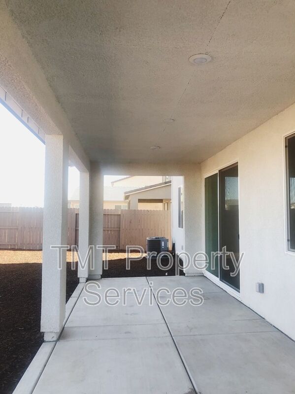 Building Photo - 8194 Champart Cir