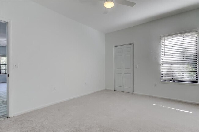 Building Photo - 2107 Portofino Pl