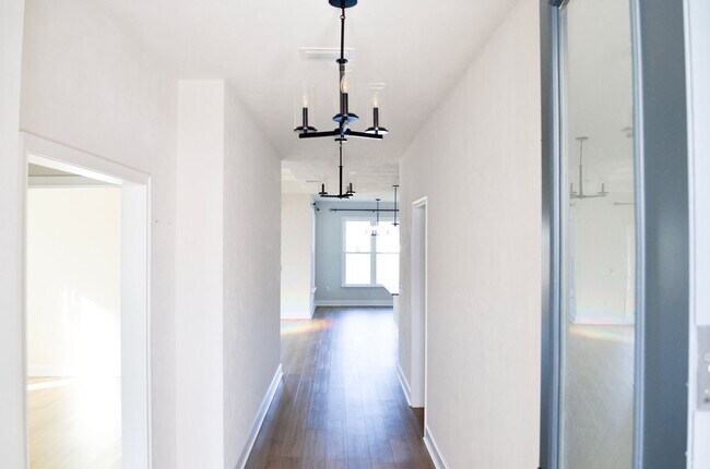 Building Photo - Savannah Station 3 Bedroom 2 Bath