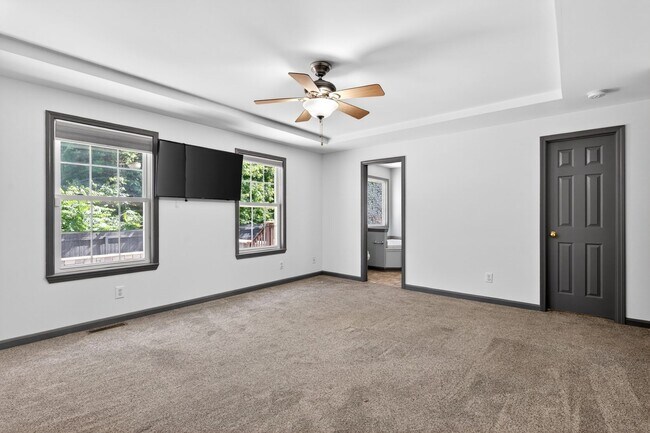 Building Photo - 11304 Cox Ave