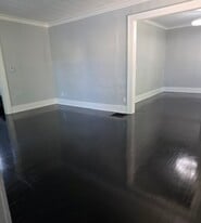 Building Photo - 485 Sawyer St