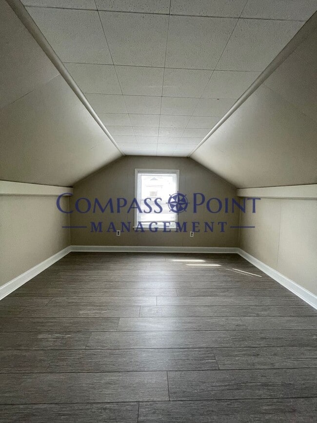 Building Photo - Spring Into Your New Home!