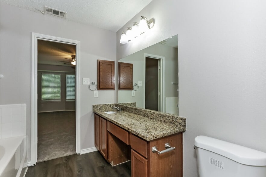 Building Photo - 705 Timber Trail