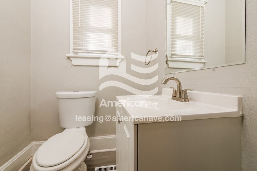 Building Photo - 3045 Ruby Ave