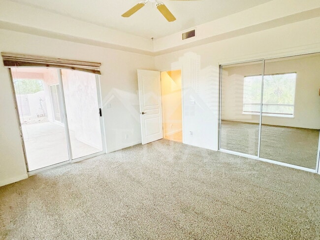 Building Photo - 16044 E Sunflower Dr