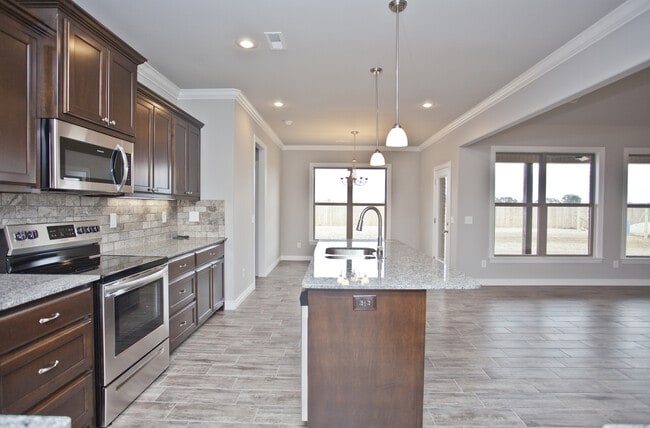 Building Photo - ***1004 Taylor Lane***