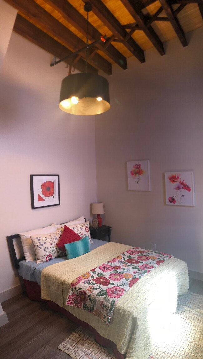 Building Photo - 3900 Warren St