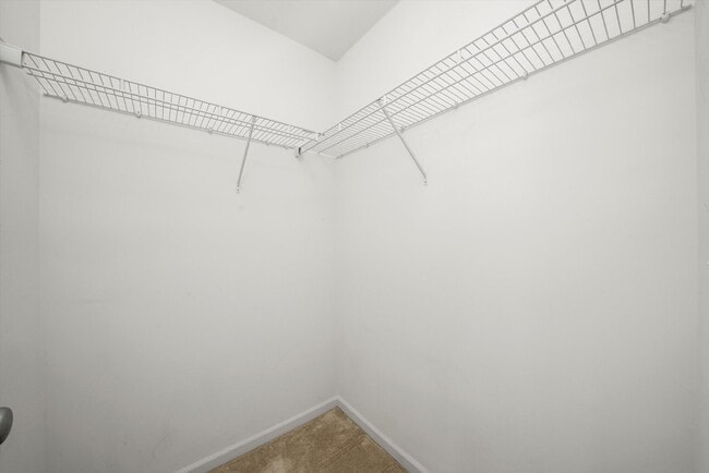 Building Photo - 2-bed/2.5-bath Townhouse in Round Lake