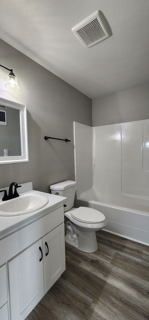 Building Photo - MOVE IN SPECIAL! New Construction Duplex i...