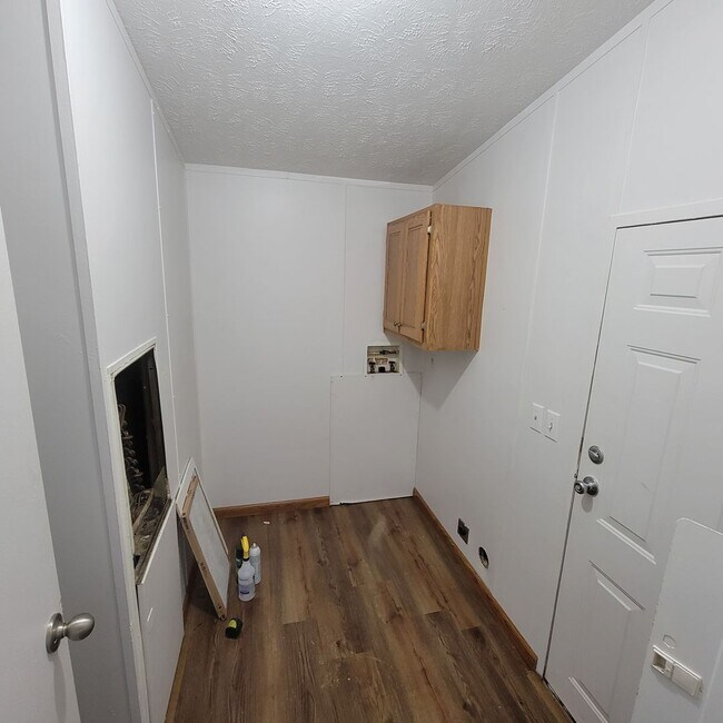 Building Photo - 3/2-Rickman, TN- For Rent