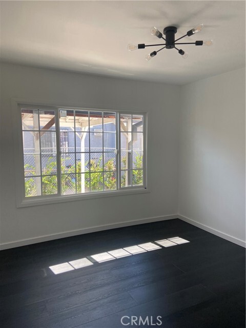 Building Photo - 4050 Floral Dr