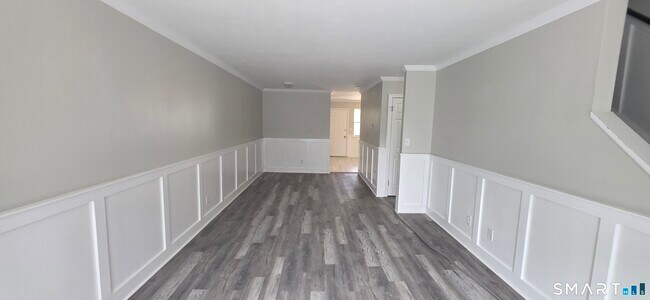 Building Photo - 769 Sylvan Ave