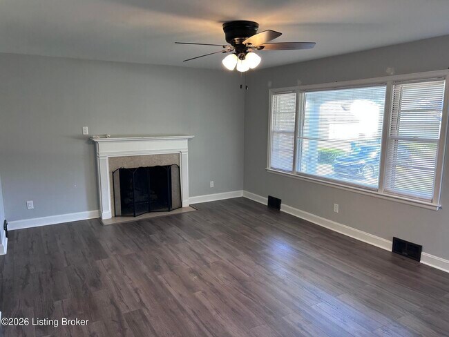 Building Photo - 11801 Wetherby Ave