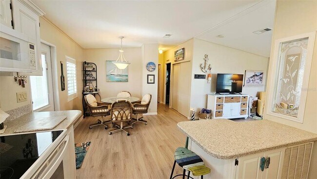 Building Photo - 9122 Kestral Cir