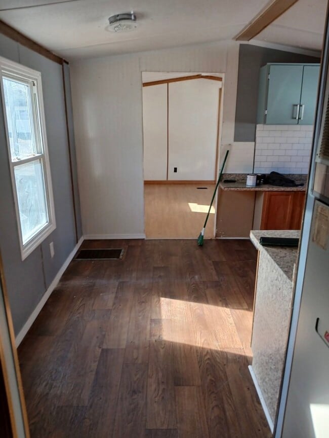 Building Photo - 7219 Frost Ave