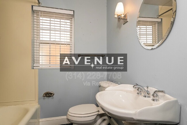 Building Photo - 7248 Stanford Ave