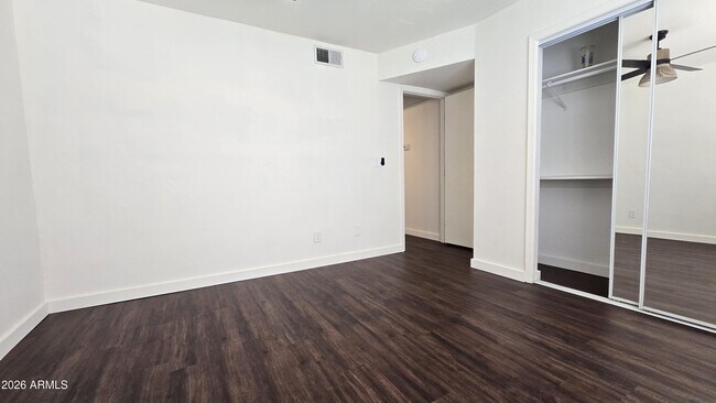 Building Photo - 15402 N 28th St