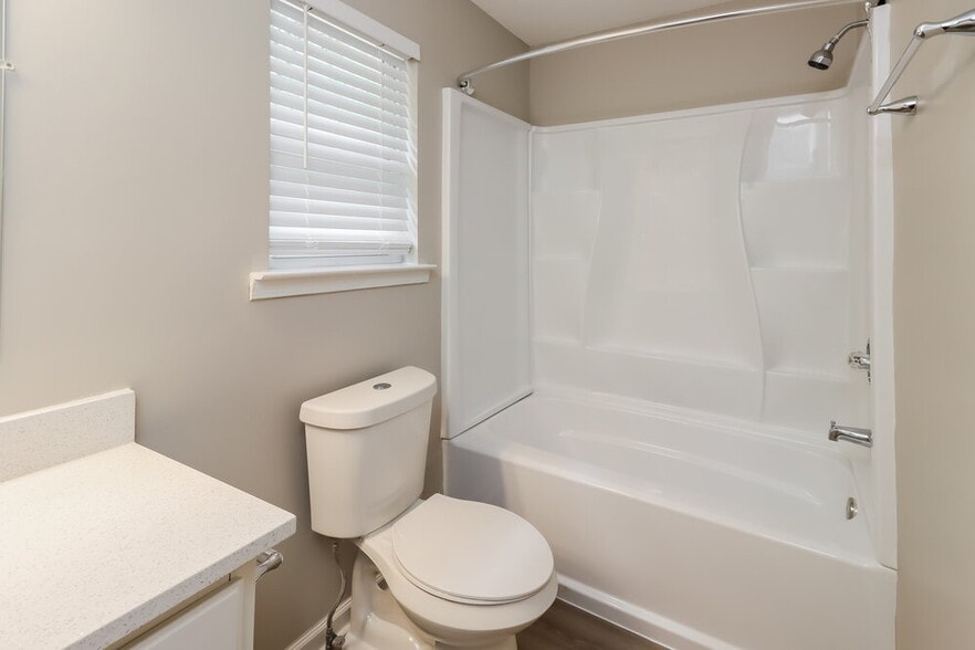 Building Photo - 120 Lossie Ln