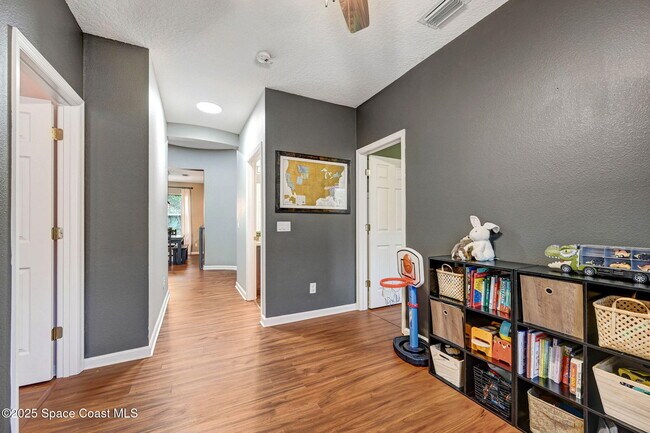 Building Photo - 993 Riviera Point Dr