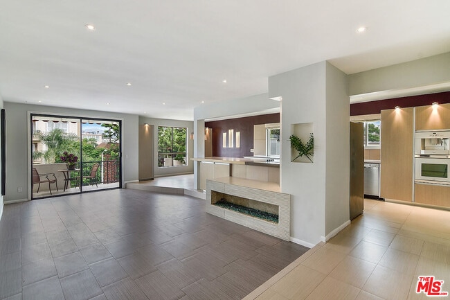 Primary Photo - 11920 Dorothy St