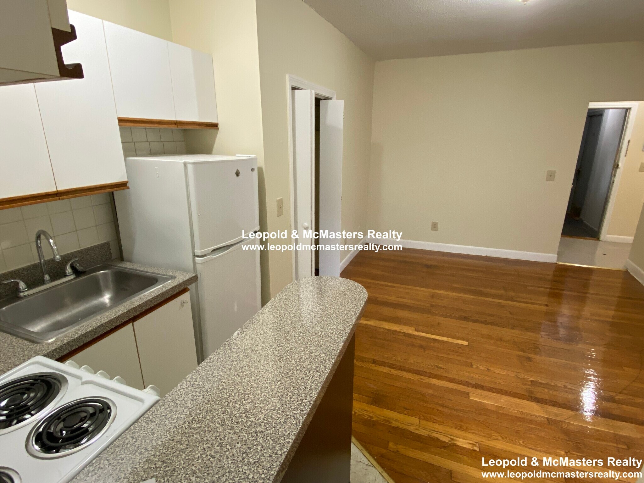 Building Photo - 1132 Commonwealth Ave