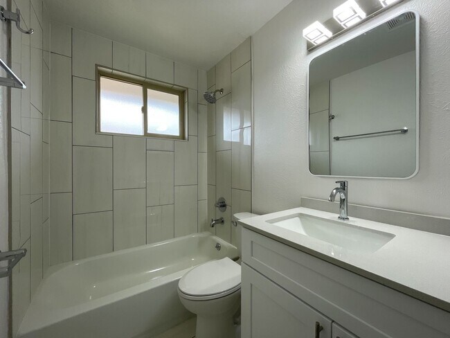 Building Photo - 770 Vrain St