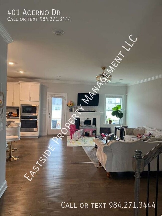 Building Photo - 401 Acerno Dr